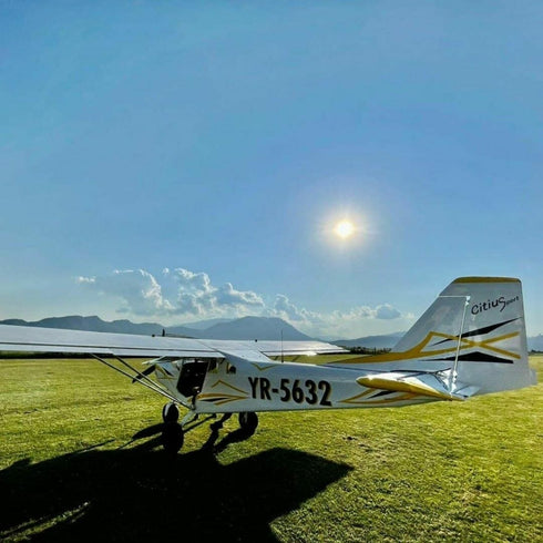 Zbor de initiere cu un avion ultrausor in Brasov